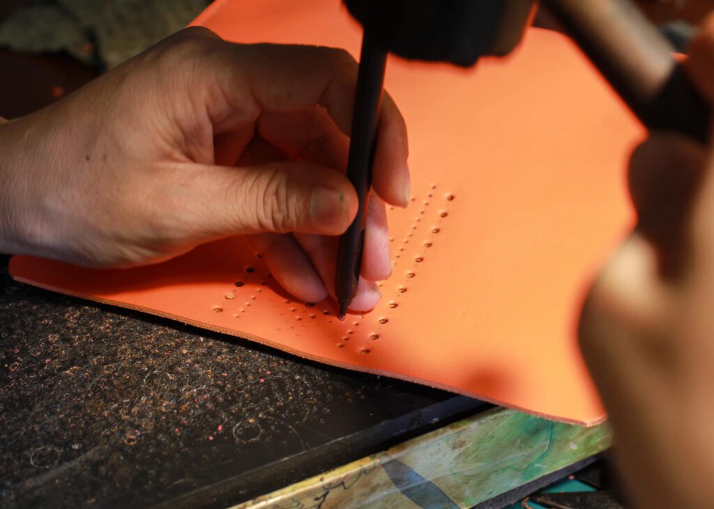 Đồ da thủ công